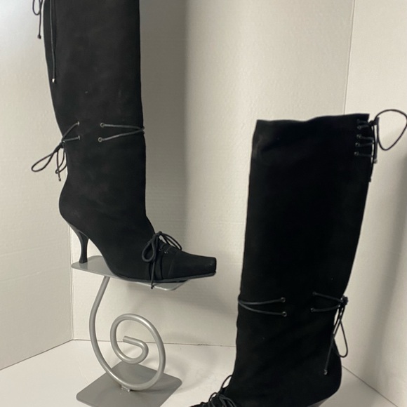 Dolce & Gabbana black suede knee high boot with multiple lacing details - Picture 5 of 9